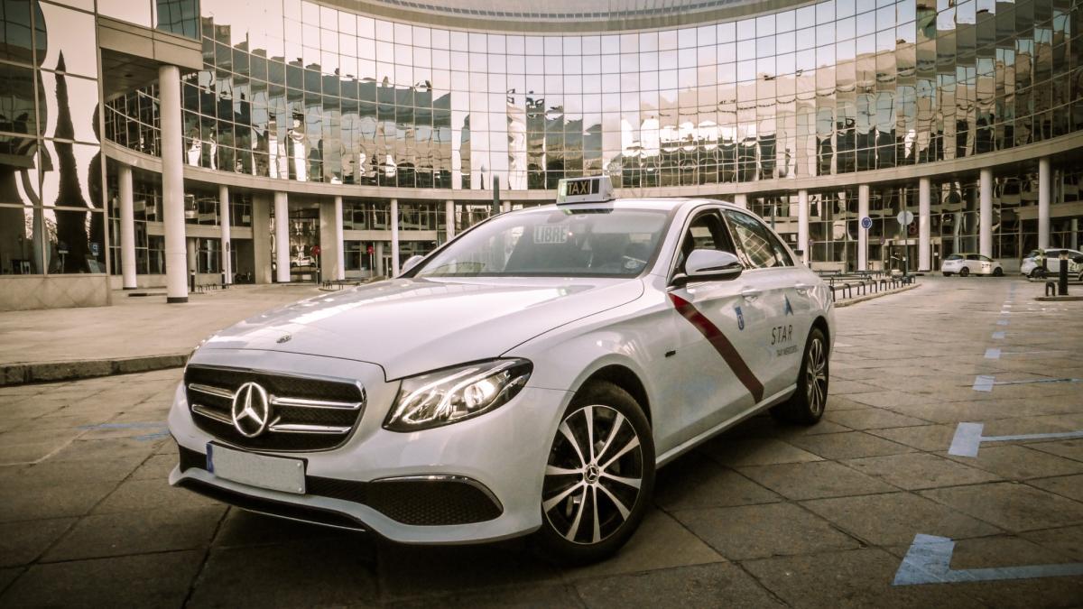 taxi-mercedes