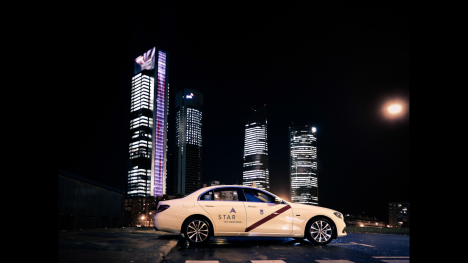 taxi-mercedes-white